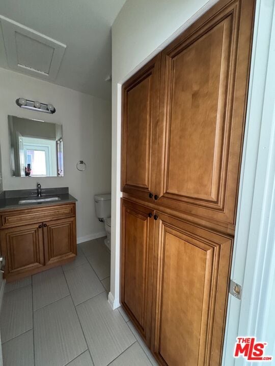 Building Photo - 315 N Coronado St