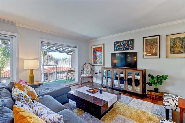 Building Photo - 881 Via Mendoza