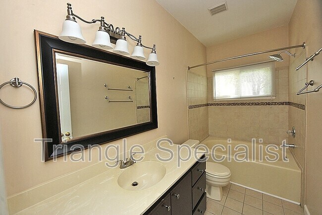 Building Photo - 6020 Winterpointe Ln