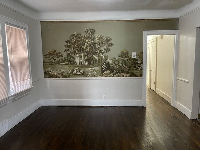Building Photo - 3277 Calvert Ave
