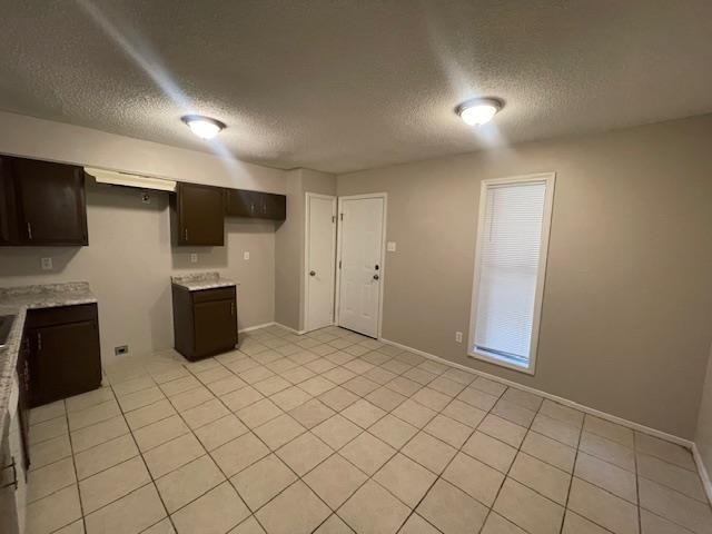 Building Photo - 3955 Stillwood Dr