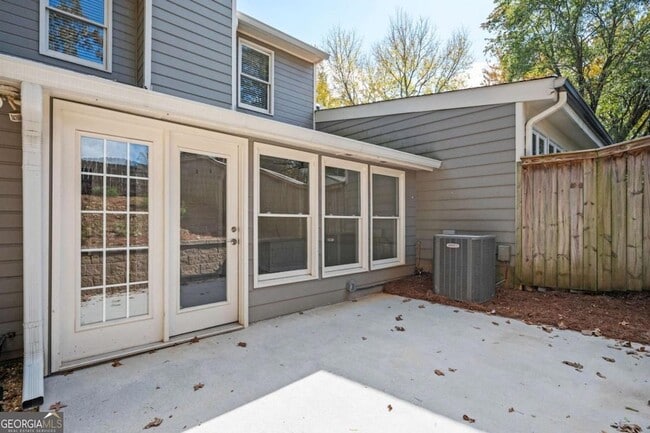 Building Photo - 2103 Kristen Ct