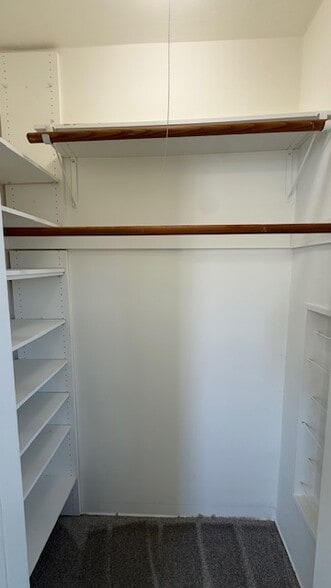 Primary Closet - 530 N Sycamore Ave