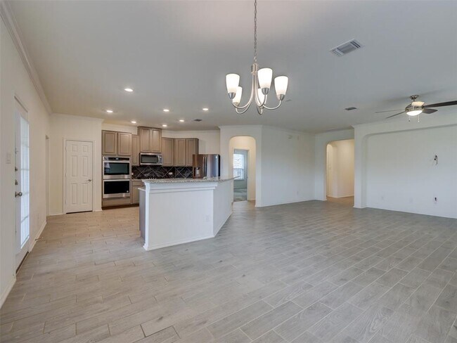 Building Photo - 1045 Arbor Acres Loop