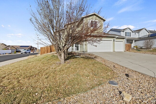 Building Photo - 2217 Inspiration Ln