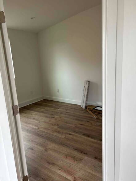 Building Photo - 6219 Cleon Ave