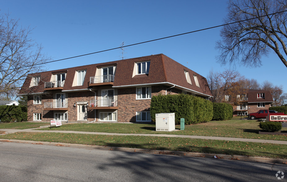 Primary Photo - DeGroff Apartments