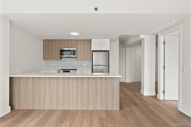 Building Photo - Ten Lyon Pl