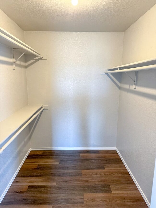 Building Photo - Available NOW This charming 1 story, 3 bedroom, 2 bath house could be your next home! Beautiful w...