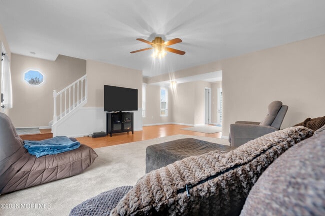 Building Photo - 30 Shilling Way