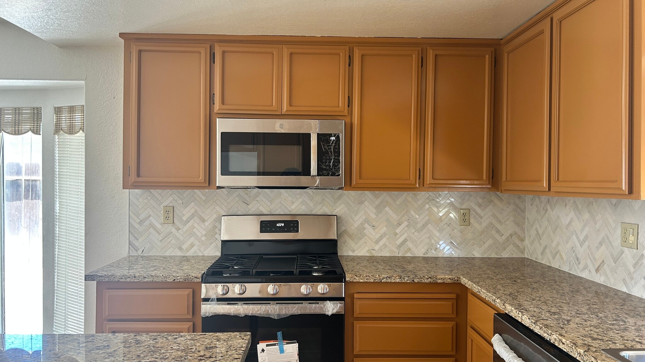 Building Photo - 1691 Yorktown Ct