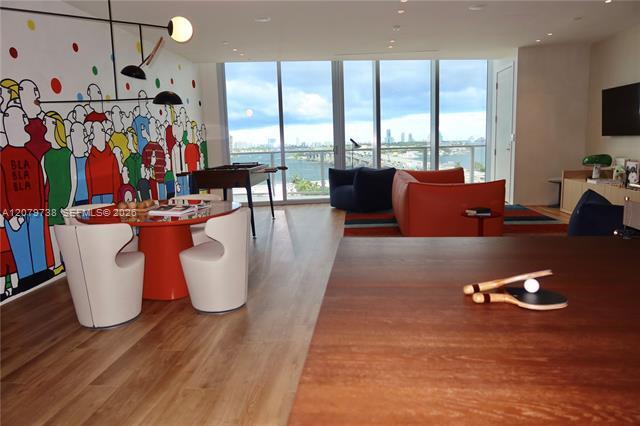 Building Photo - 1400 Biscayne Blvd