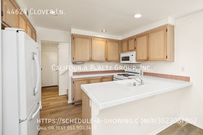 Building Photo - 44624 Clover Ln