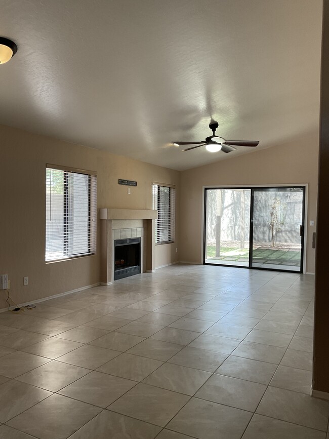 Building Photo - 3872 E Mountain Sky Ave