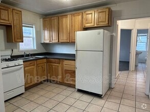 Building Photo - 2564 Porter Ave