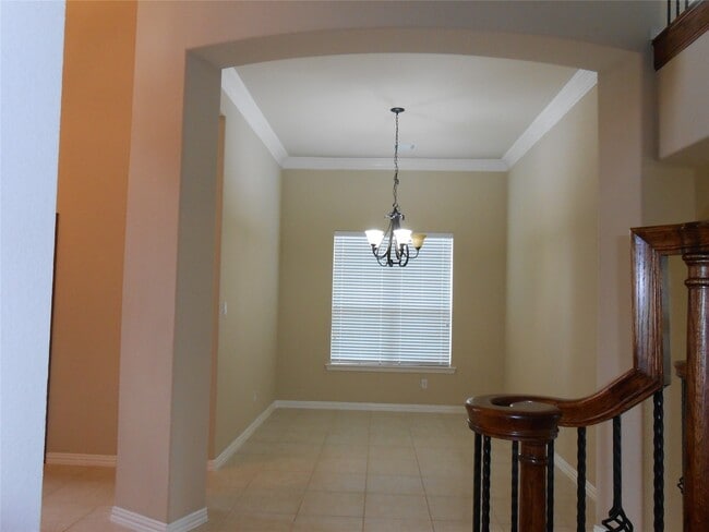 Building Photo - 11 Vershire Cir