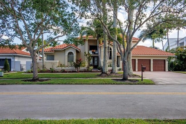 Building Photo - 18142 NW 15th Ct