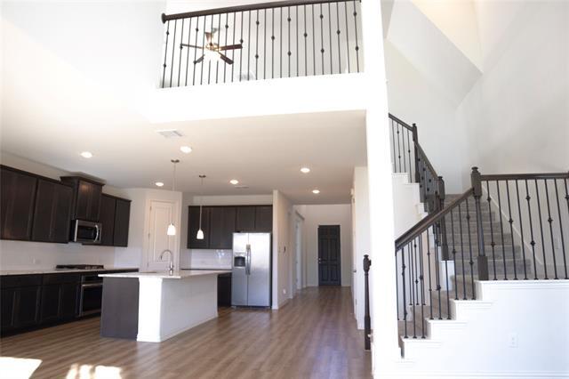 Building Photo - 1216 Rosebay Dr