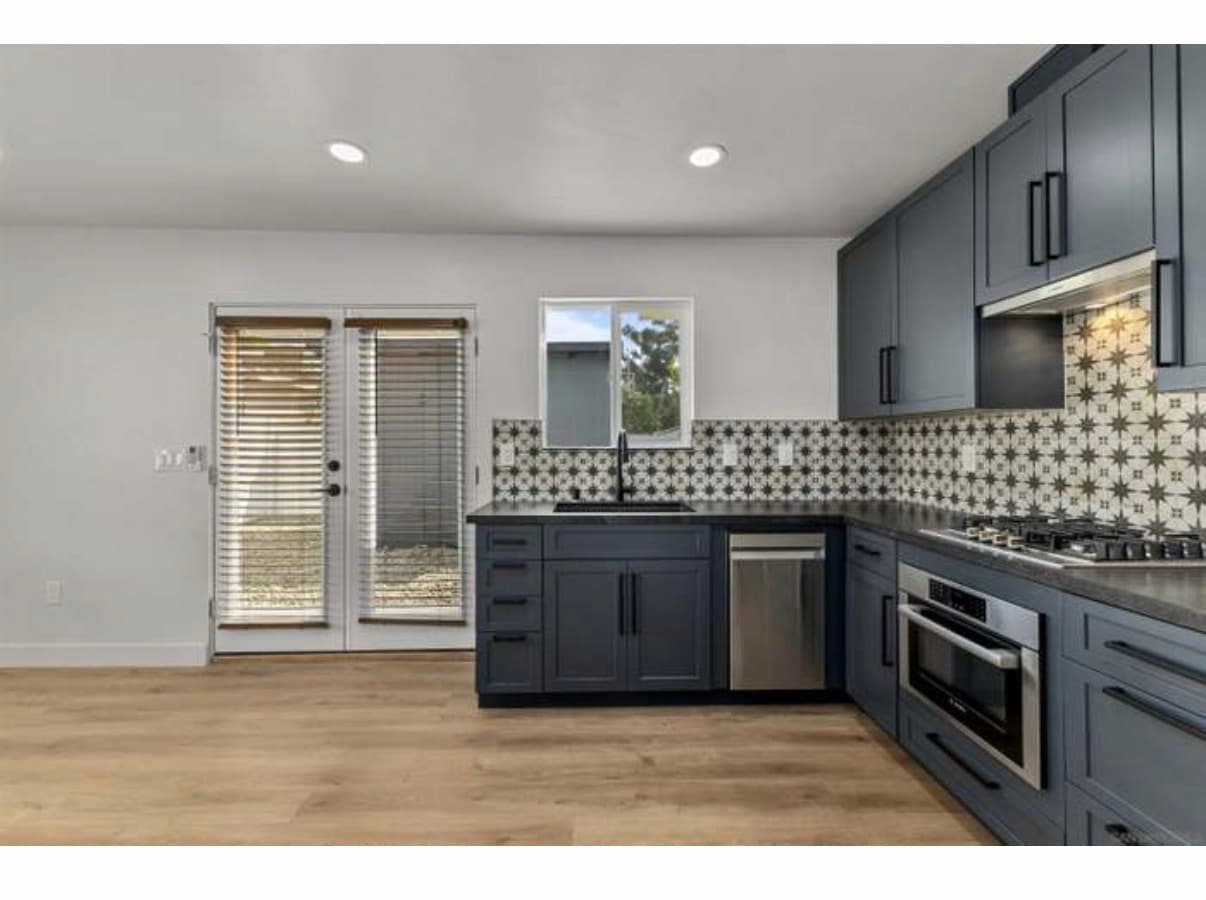 Building Photo - 3193 Juniper St