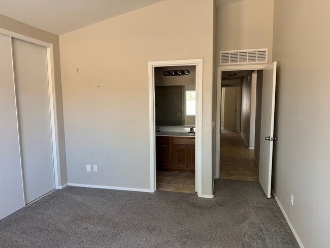 Building Photo - Beautiful Home for Rent in El Mirage!