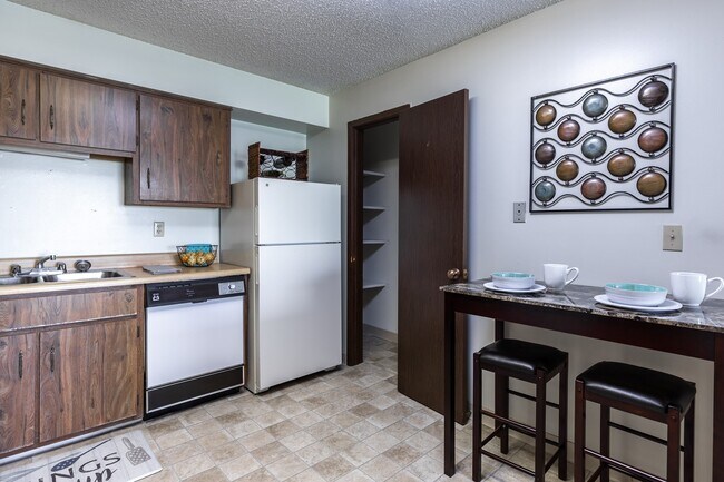 Floorplan - Cloverset Active Adult Apartments
