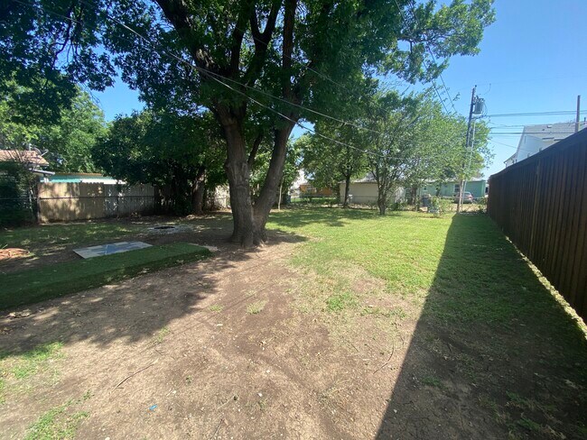 Building Photo - 4622 Stigall Dr