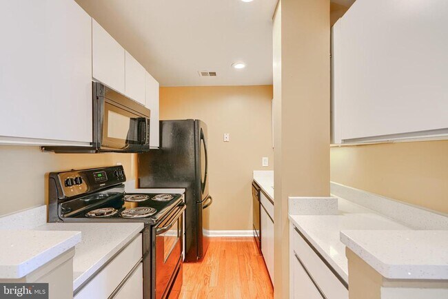 Building Photo - 2639 Boston St