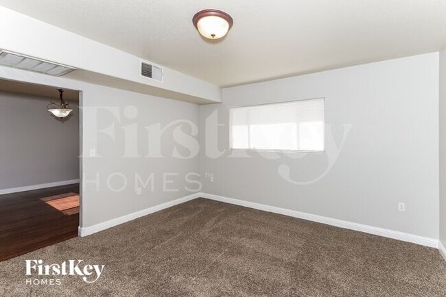 Building Photo - 1692 Capistrano Ave