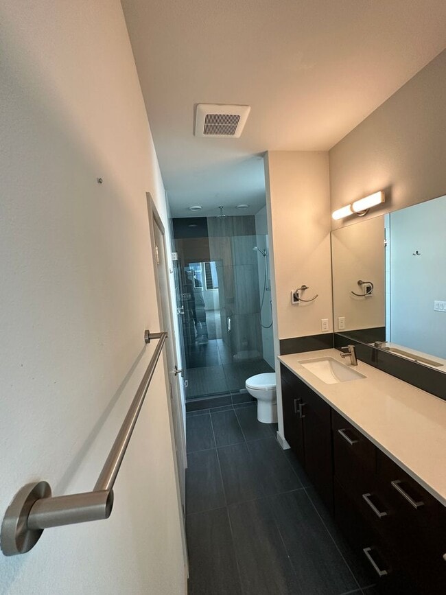 Building Photo - Beautiful high end home in Ballard fir Rent!