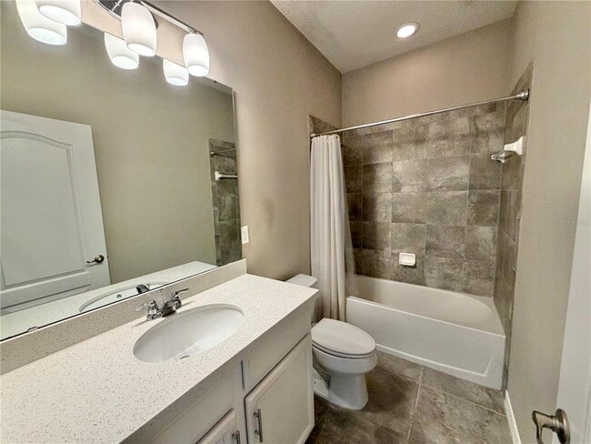 Building Photo - 15060 Andrew Aly