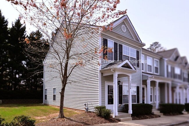 Building Photo - 1326 Holly Grove Way