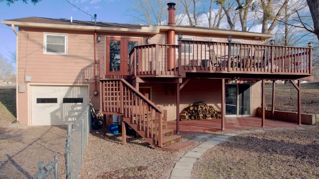 Building Photo - 615 N Staats Dr