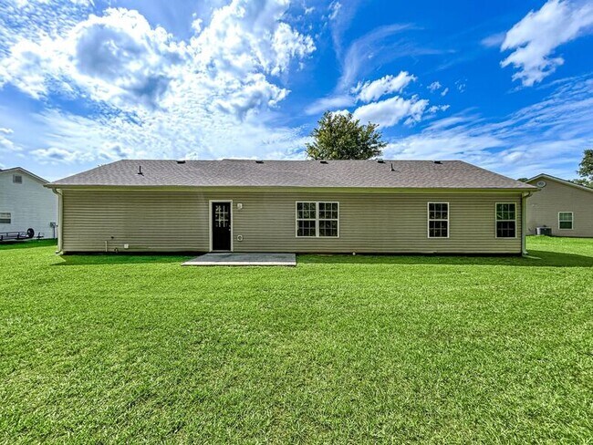 Building Photo - 242 Bridgeport Ln