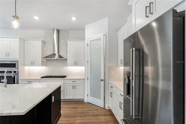 Building Photo - 16120 Volterra Point