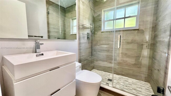 Building Photo - 5785 SW 54th Terrace