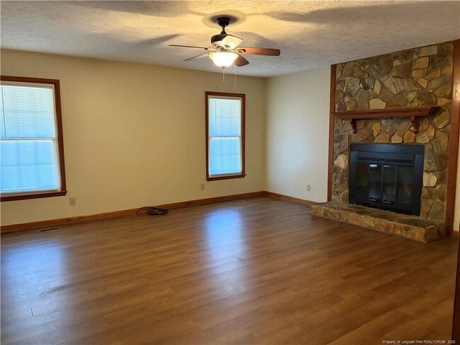 Building Photo - 7098 Calamar Dr