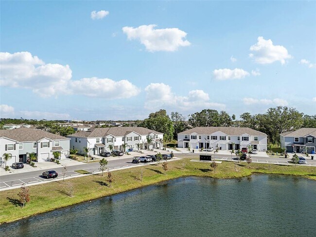 Building Photo - 16646 Maude Dr