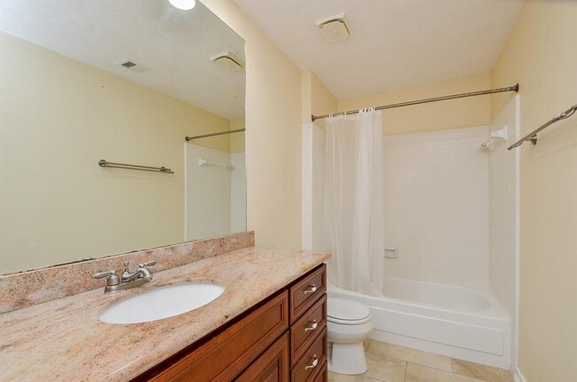 Building Photo - 2731 River Birch Dr