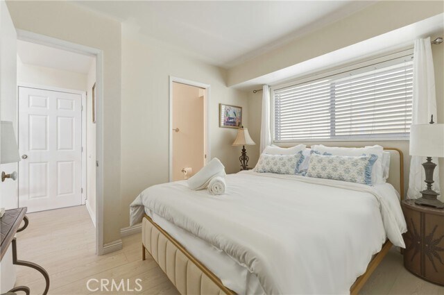 Building Photo - 883 Katella St