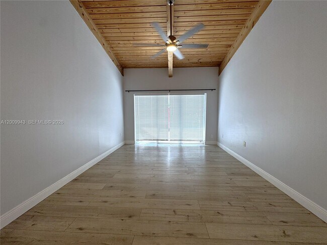 Building Photo - 13640 SW 102nd Ln