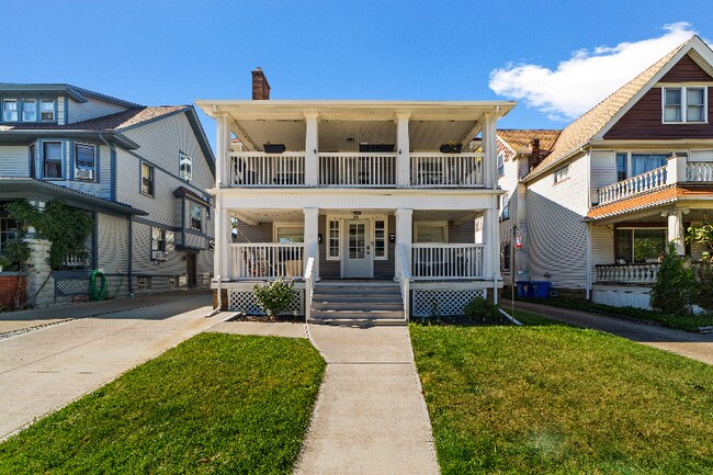 Building Photo - 1278 W 106th St