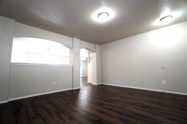 Building Photo - 2934 NW 11th Ave