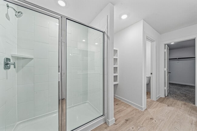 Building Photo - 3919 Langridge Dr