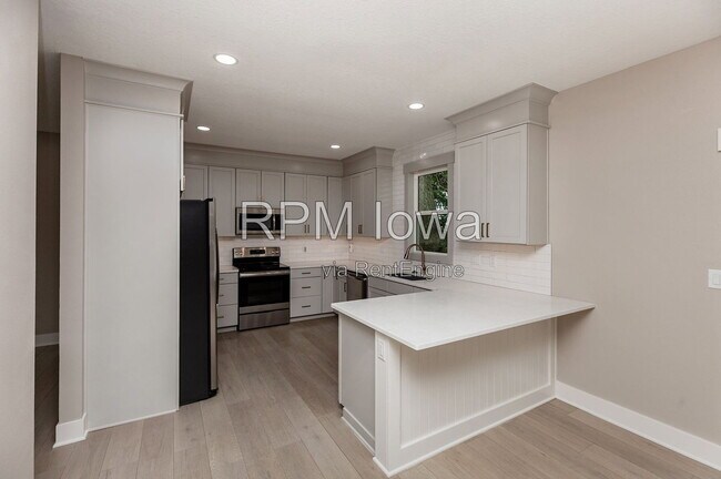 Building Photo - 14440 Briarwood Ln