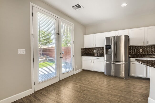 Building Photo - Rare 5 Bdrm home in the Ladera community of Summerlin!