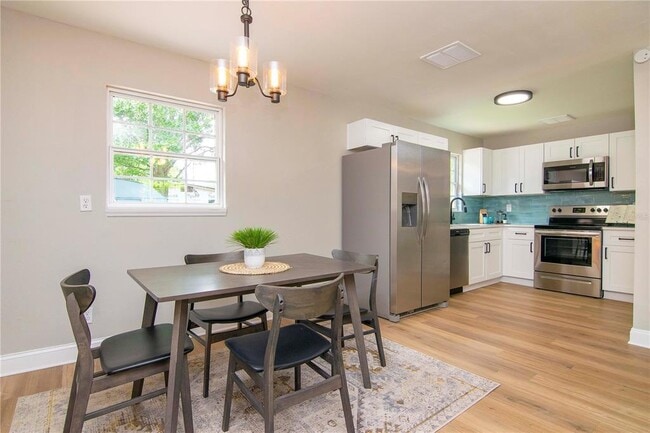 Building Photo - 3708 W Tyson Ave