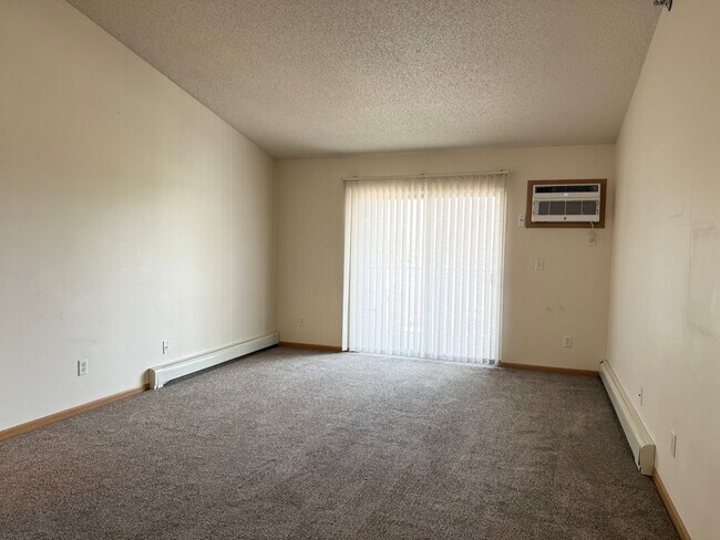 Building Photo - 4431 Calico Dr S