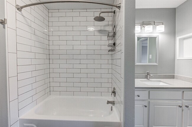 Building Photo - 6406 Ferris Dr