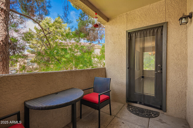 Building Photo - 4925 E Desert Cove Ave