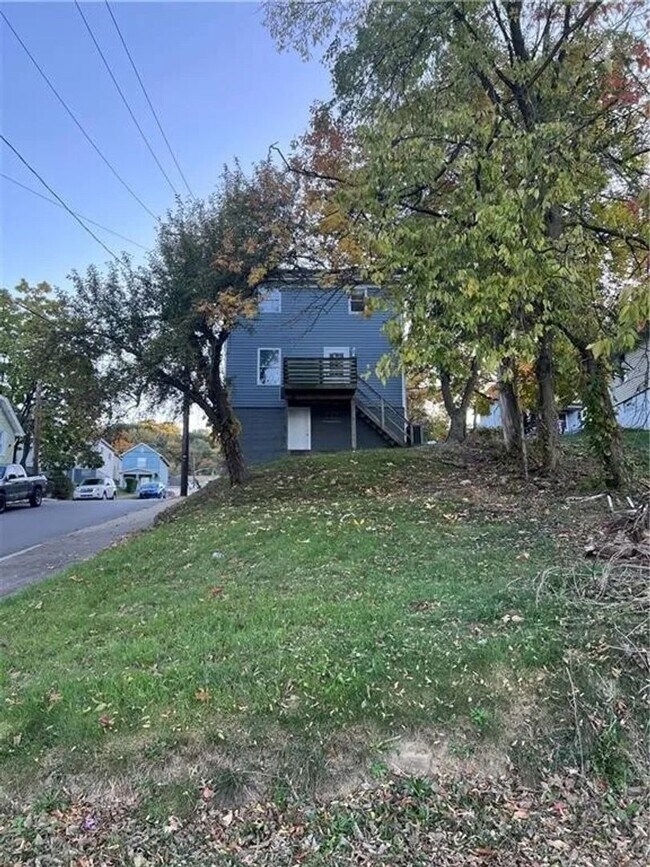 Building Photo - 3BD/ 1 BA Home for Rent- Coraopolis